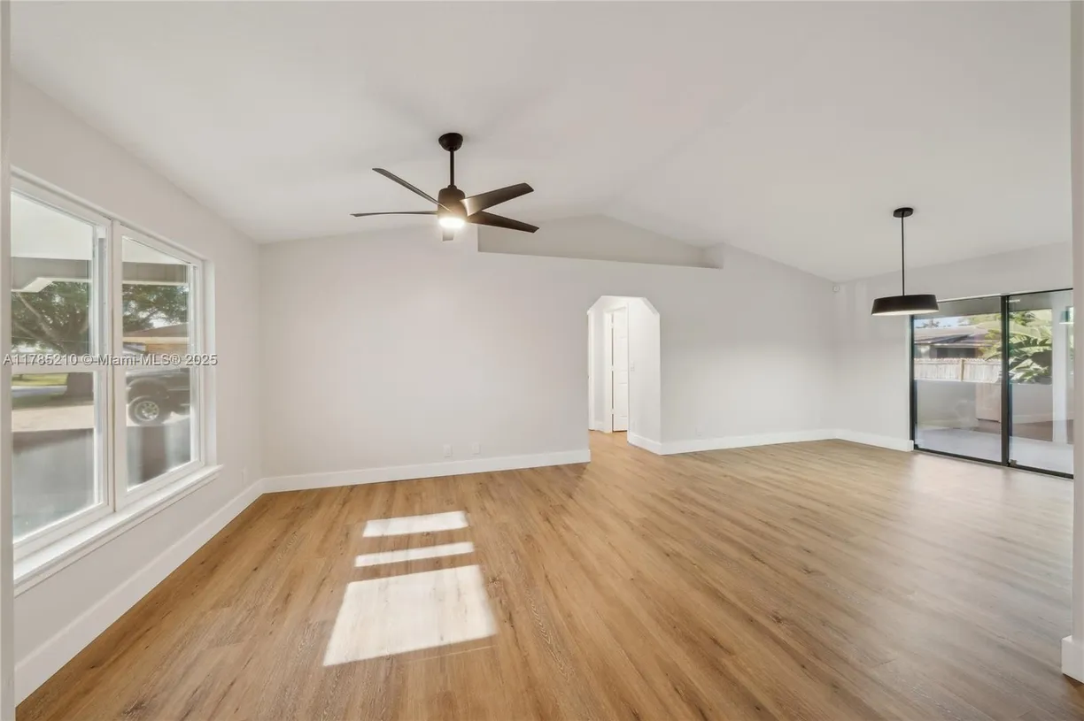 South Florida Real Estate | View  | Listing
