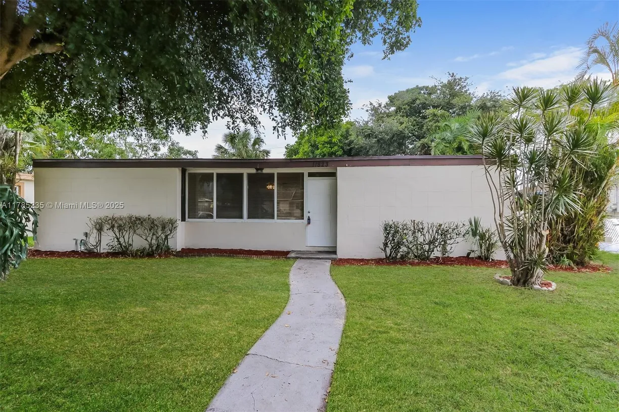 South Florida Real Estate | View 11823 Dahlia Dr | 3 Beds, 2 Baths