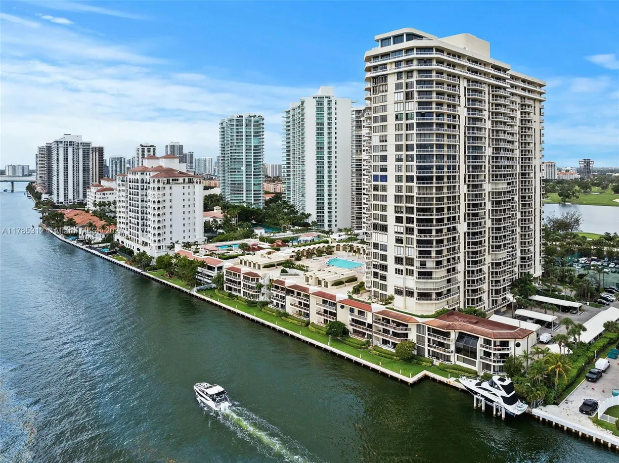 South Florida Real Estate | View 20191 E Country Club Dr, TS3 | 2 Beds, 2 Baths