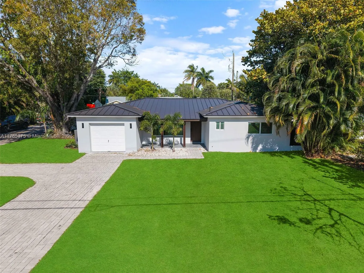 South Florida Real Estate | View 1917 N Swinton Ave | Listing