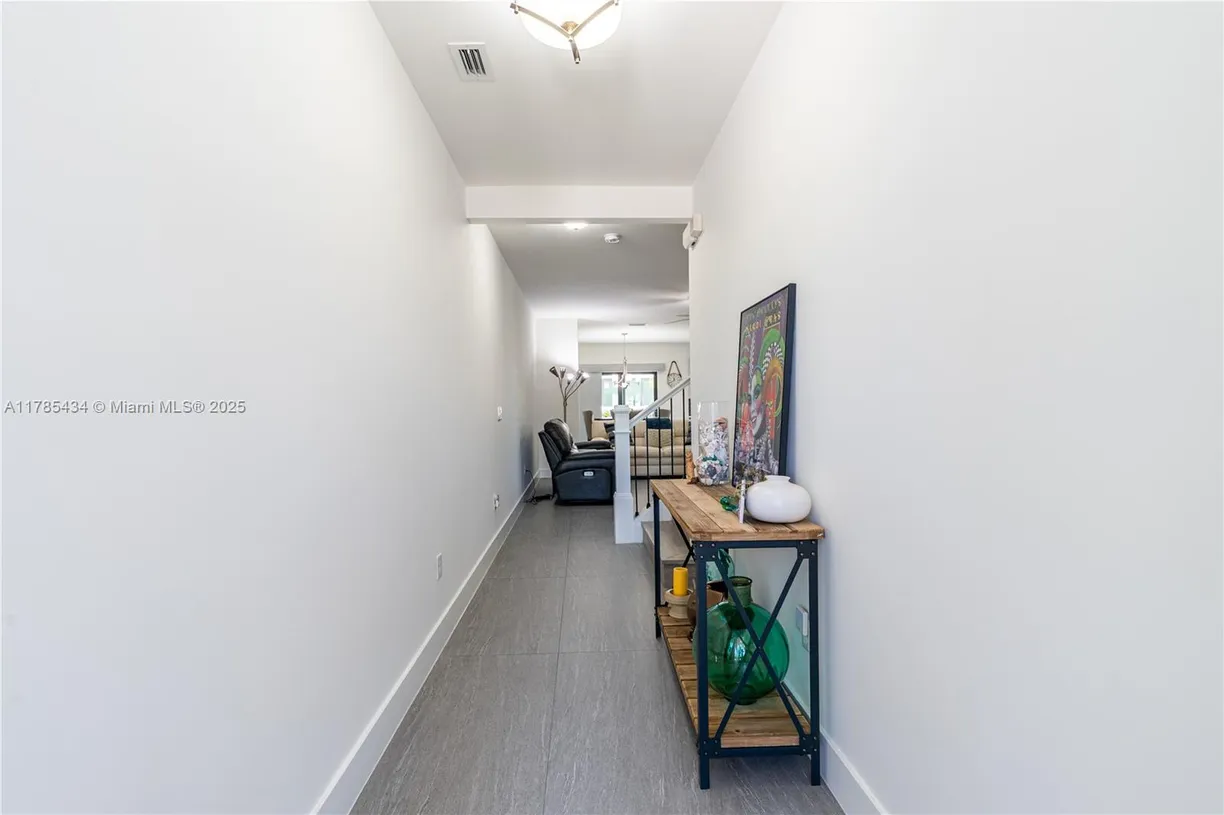 South Florida Real Estate | View 4538 S Aqua Bella Ln | Listing