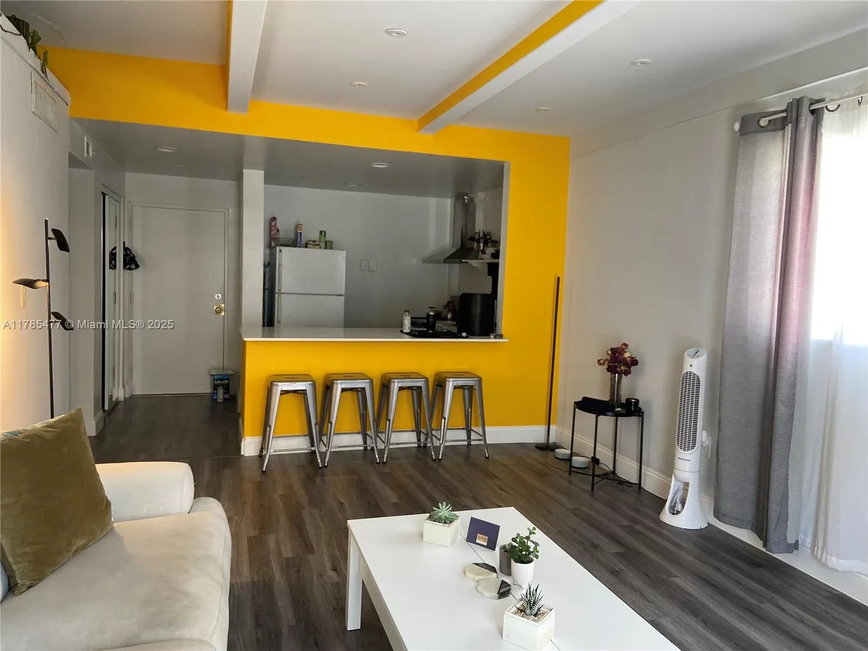 South Florida Real Estate | View 301 Michigan Ave, 404 | Listing