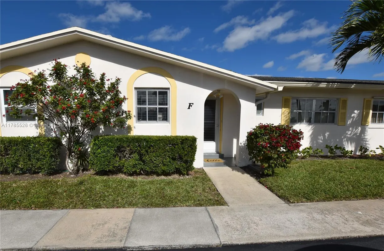South Florida Real Estate | View 2666 E Emory Dr, F | 2 Beds, 2 Baths