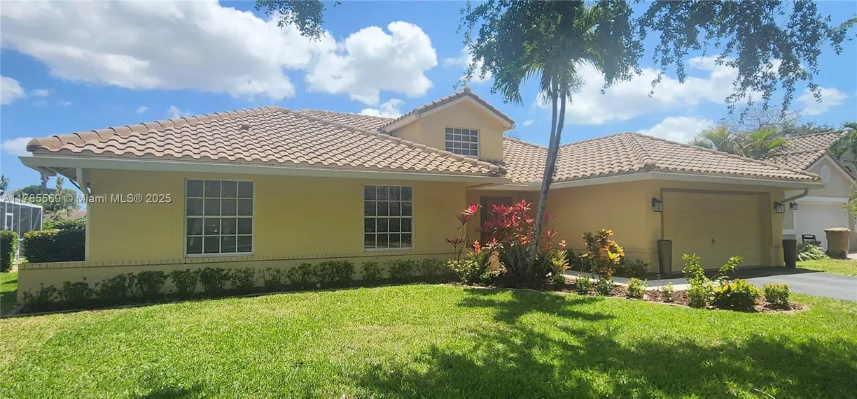 South Florida Real Estate | View  | 4 Beds, 2 Baths