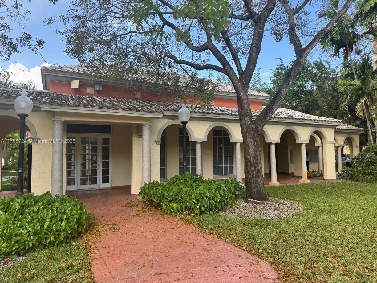 South Florida Real Estate | View 8120 Geneva Ct, 151 | Listing