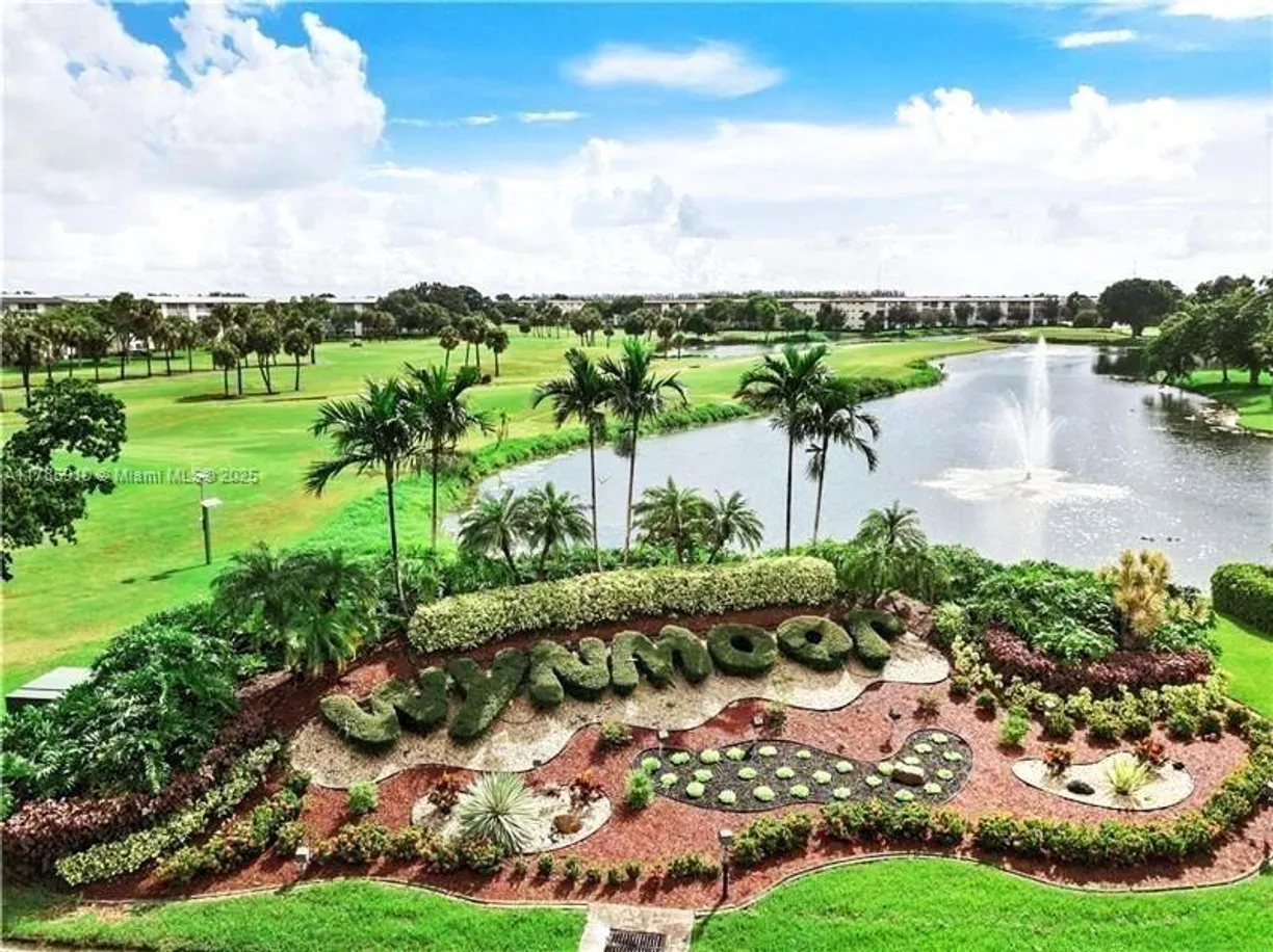 South Florida Real Estate | View 2401 Antigua Cir, E3 | 1 Bed, 1 Bath