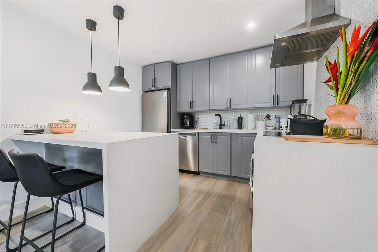 South Florida Real Estate | View 2715 Tigertail Ave, 101 | 1 Bed, 1 Bath