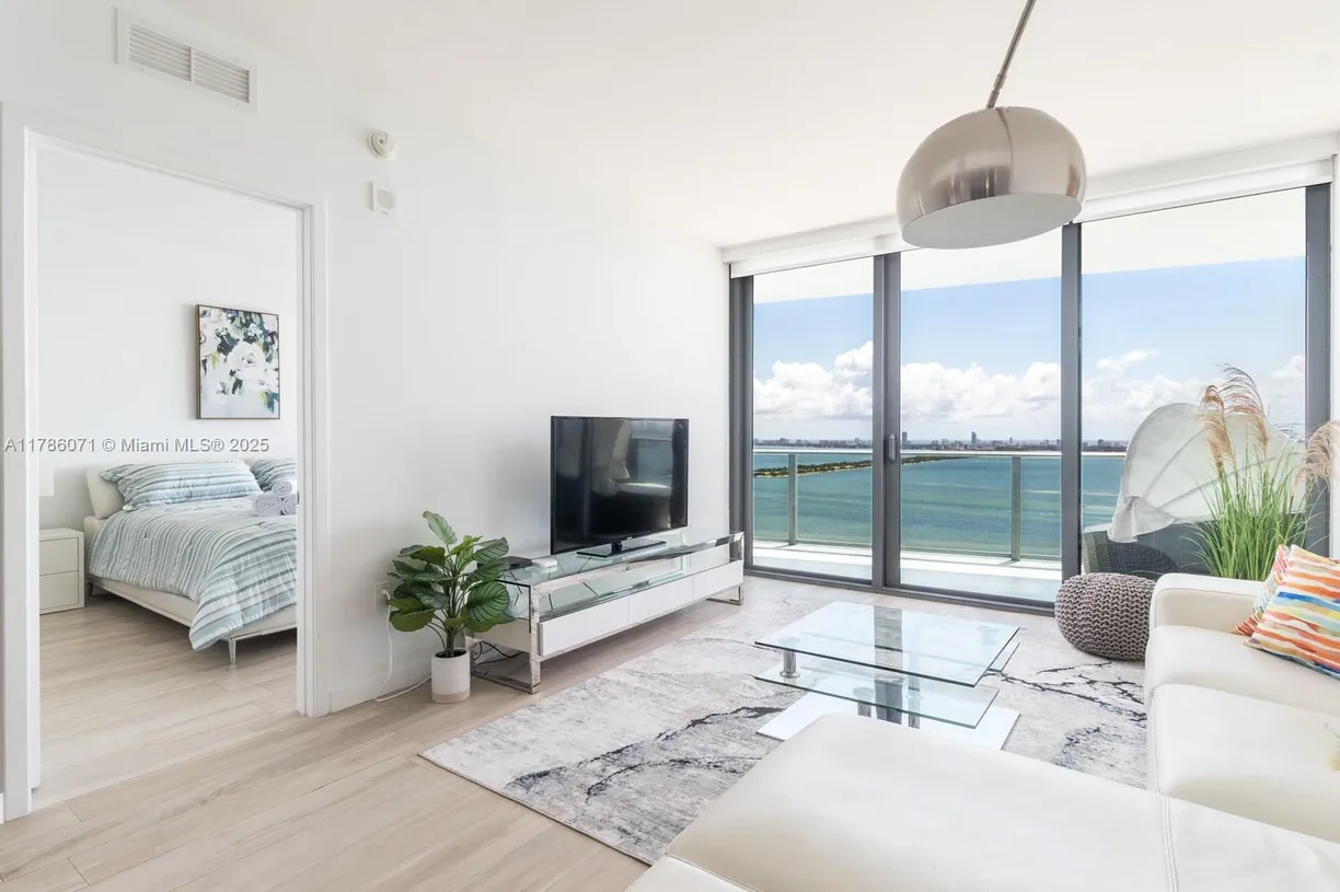 South Florida Real Estate | View 460 NE 28th St, 3105 | 2 Beds, 2 Baths