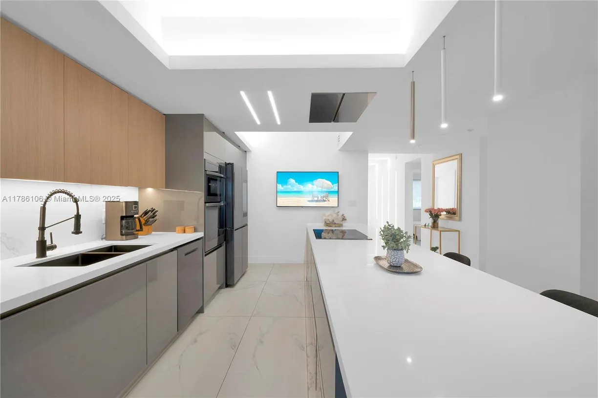 South Florida Real Estate | View 10700 NW 66th St, 103 | 3 Beds, 2 Baths