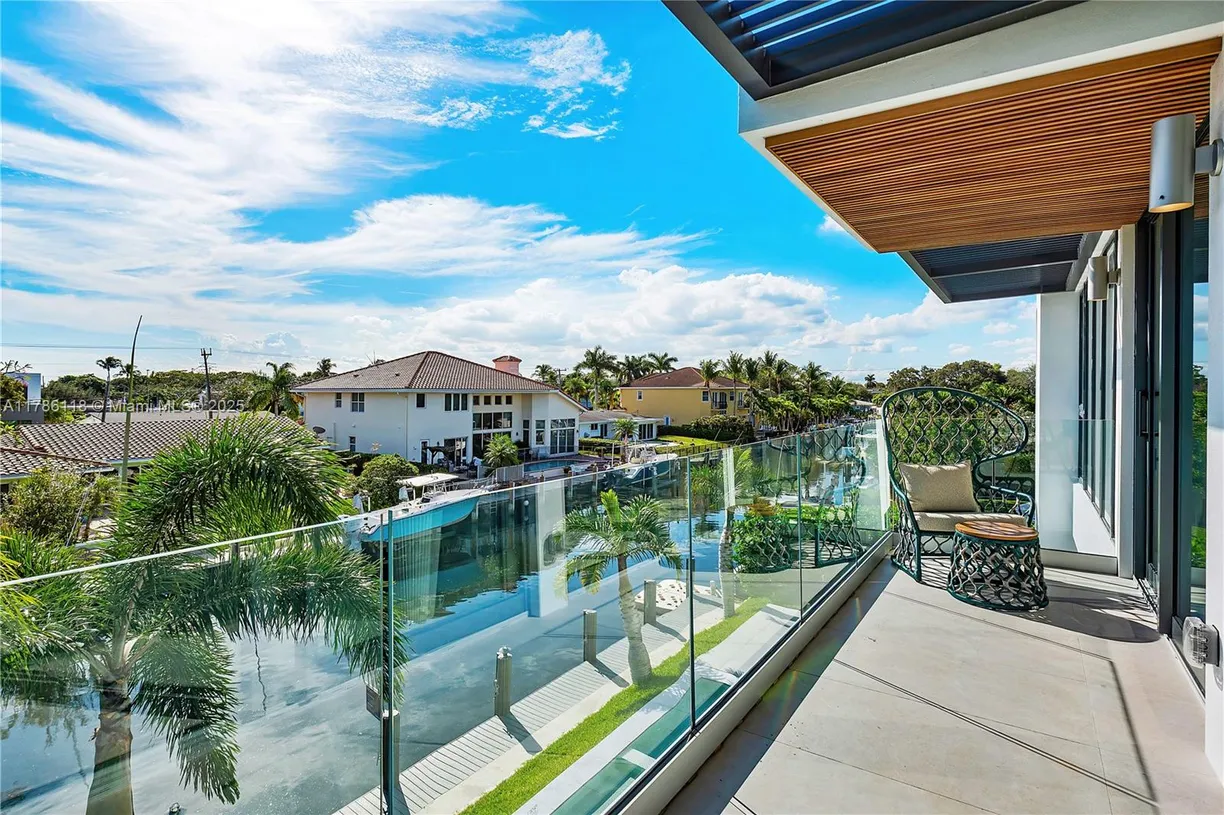 South Florida Real Estate | View 2320 NE 49th St | Listing