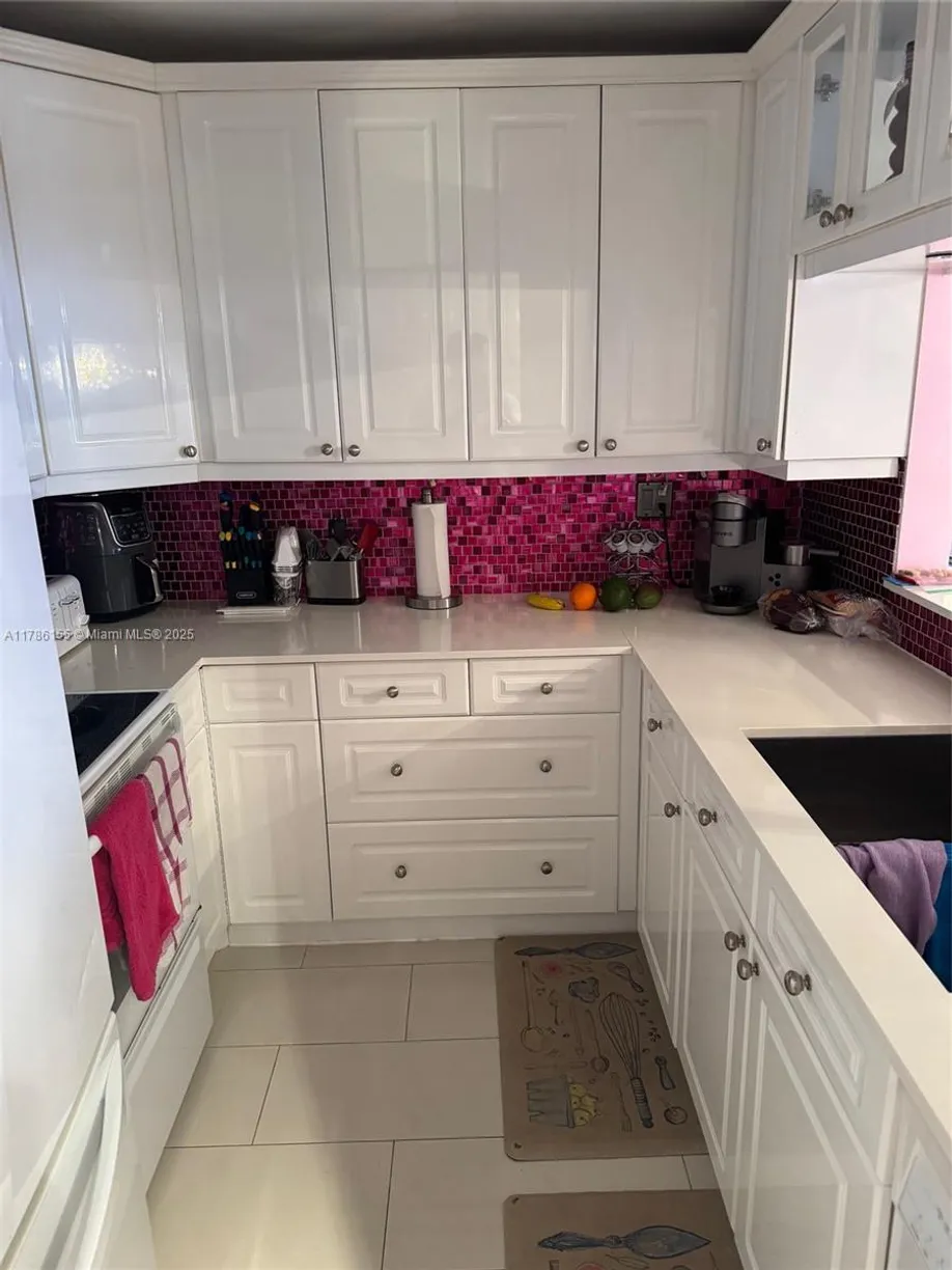 South Florida Real Estate | View 5621 SW 2nd Ct, 116 | 2 Beds, 2 Baths