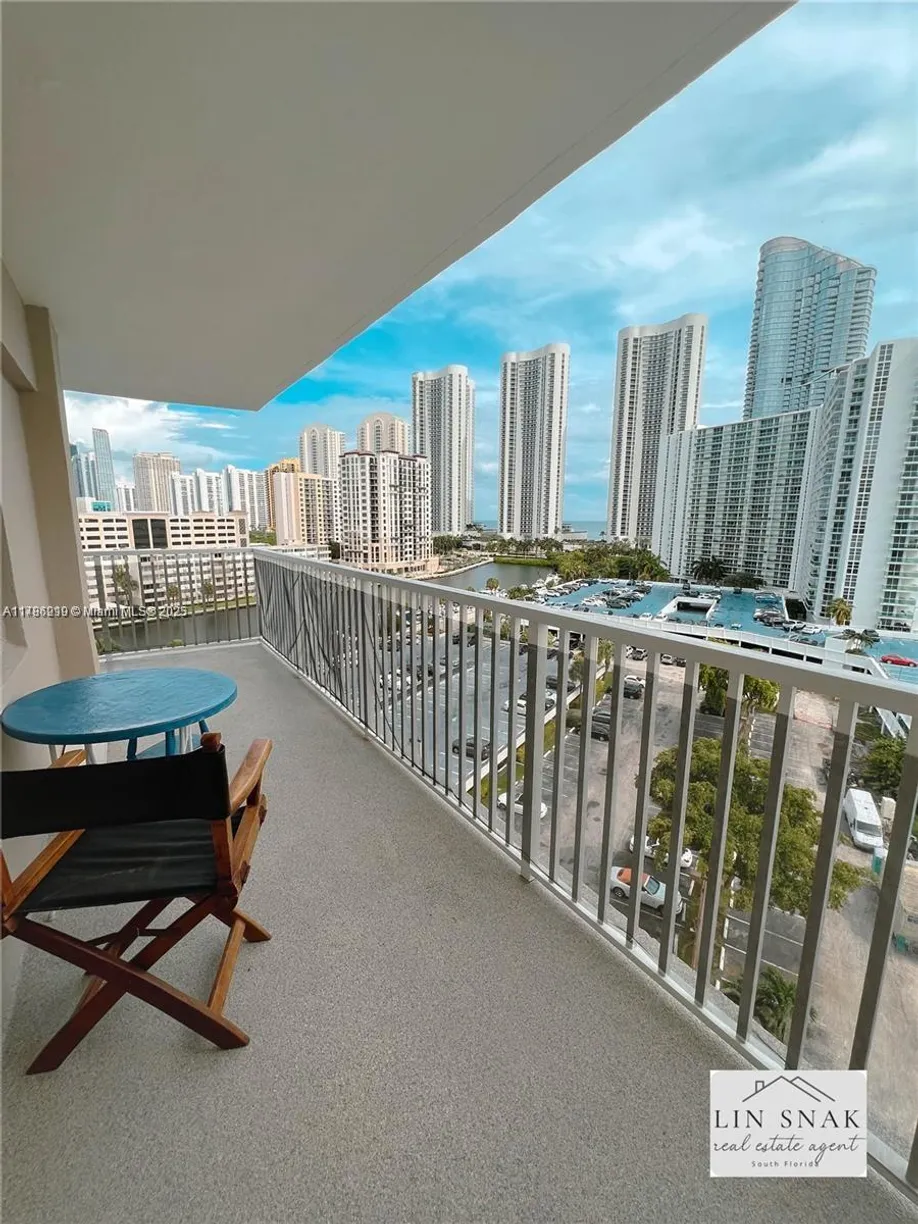 South Florida Real Estate | View 300 Bayview Dr, 915 | Listing