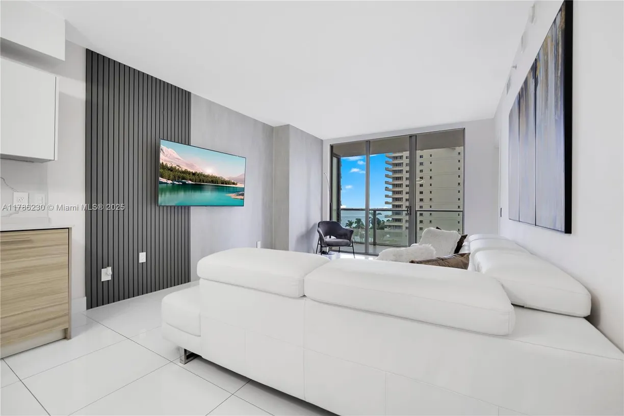 South Florida Real Estate | View 1300 Brickell Bay Dr, 706 | Listing