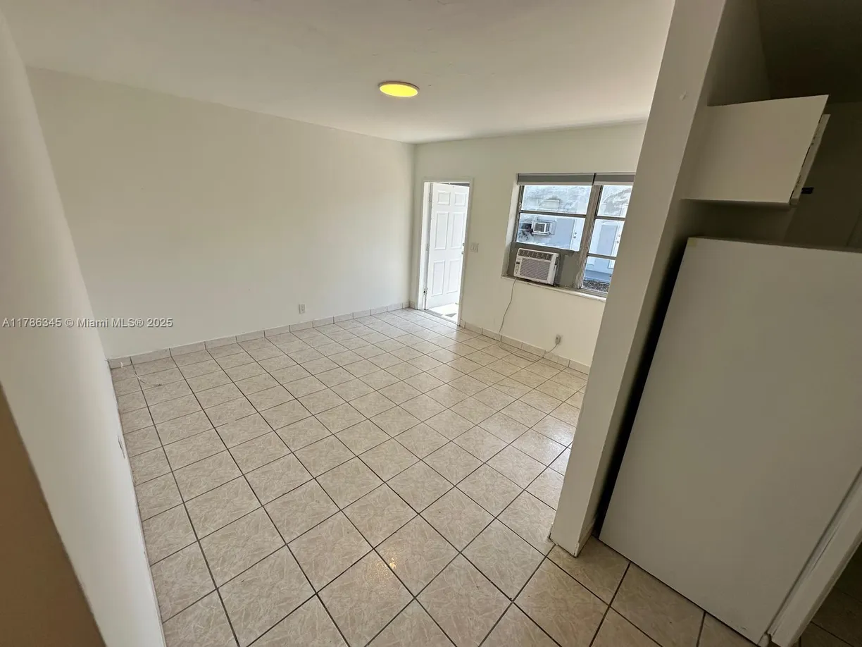 South Florida Real Estate | View 6025 Polk St, 3 | 1 Bed, 1 Bath
