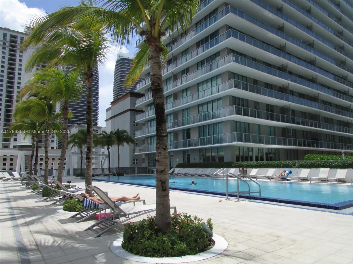 South Florida Real Estate | View 1111 SW 1st Ave, 3015-N | 1 Bed, 1 Bath