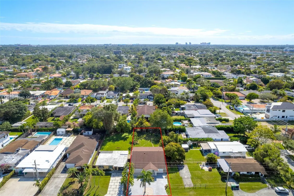 South Florida Real Estate | View 6372 SW 32nd St | Listing