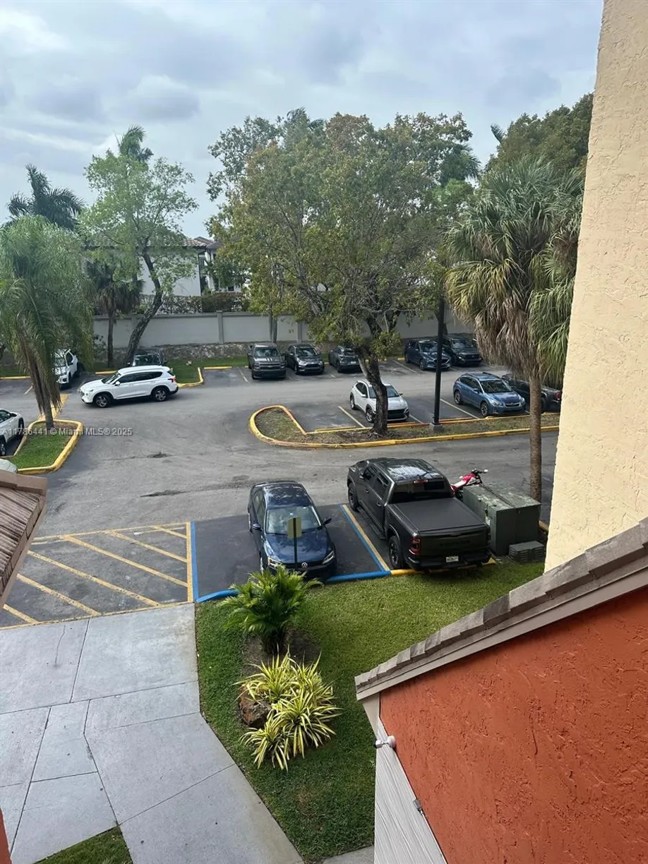South Florida Real Estate | View 8180 Geneva Ct, 323 | Listing