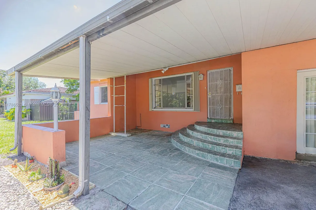 South Florida Real Estate | View 13140 N Miami Ave | Listing