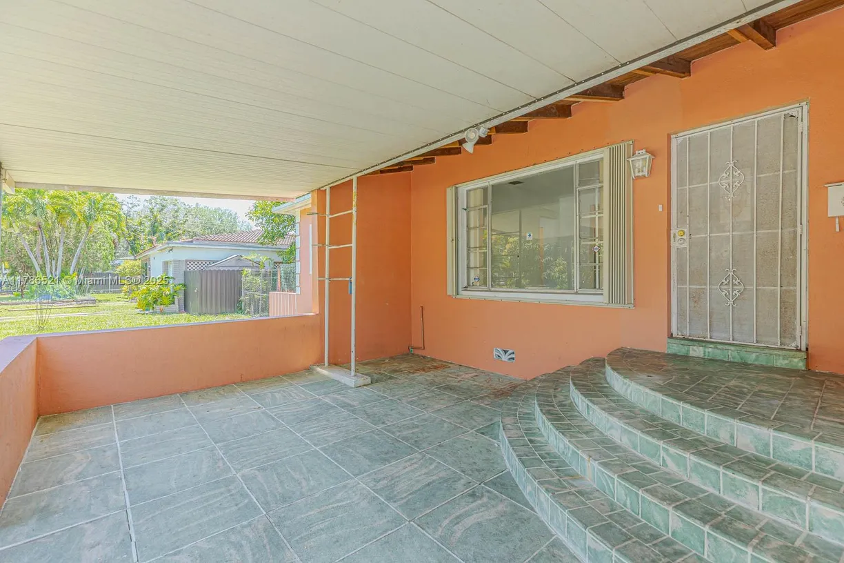 South Florida Real Estate | View 13140 N Miami Ave | Listing