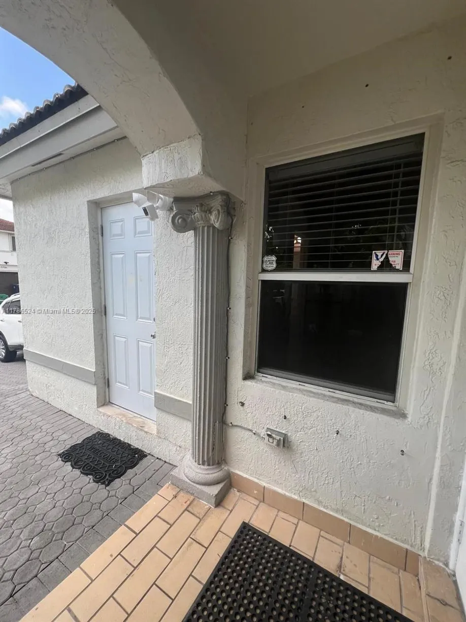 South Florida Real Estate | View 15709 SW 90th Ter, 09 | Listing
