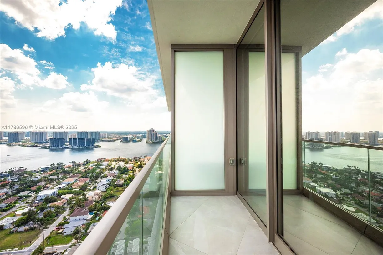 South Florida Real Estate | View 18975 Collins Ave, 3204 | Listing