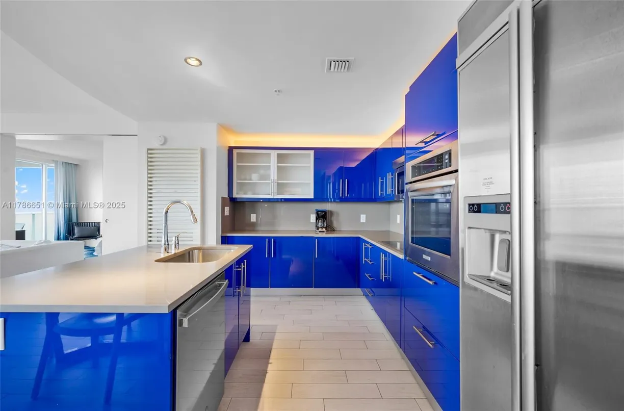 South Florida Real Estate | View 3101 Bayshore Dr, 1808 | Listing