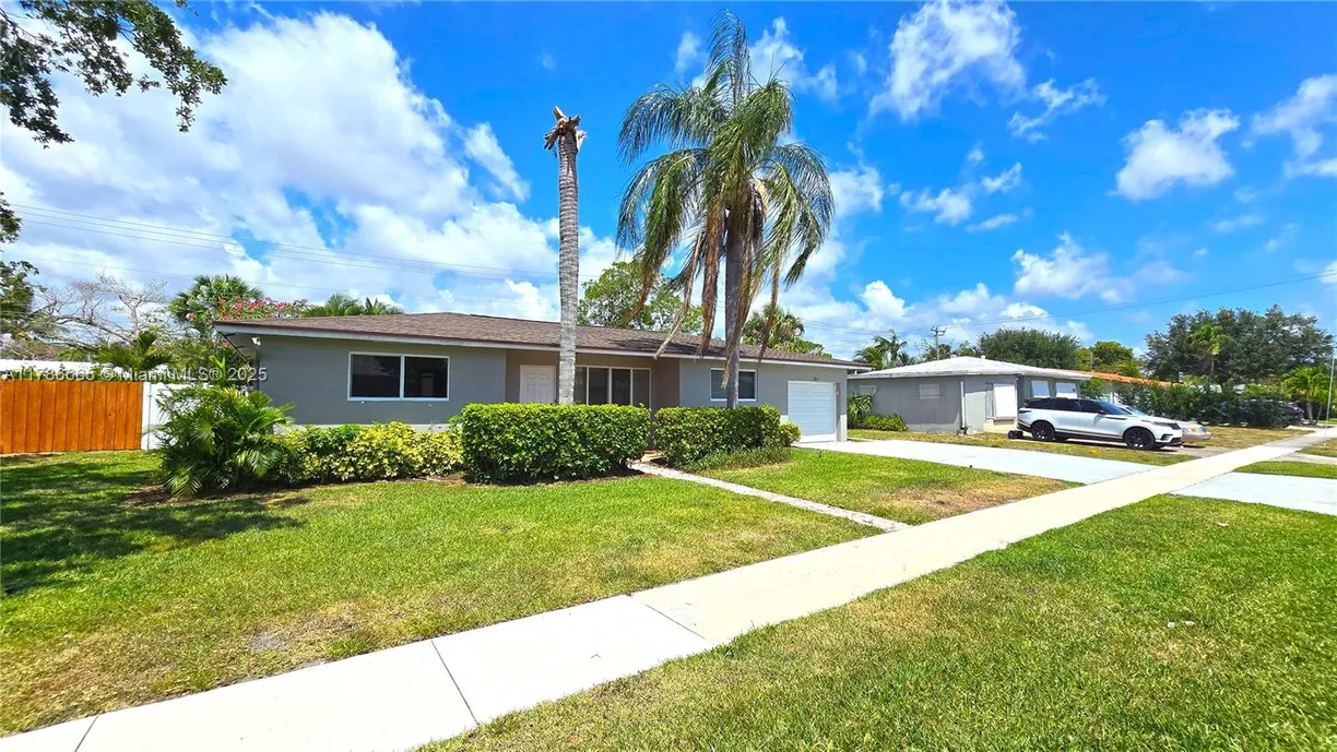 South Florida Real Estate | View 909 SW 9th Ave | 3 Beds, 2 Baths