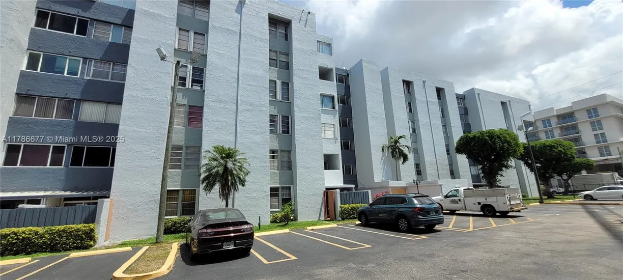 South Florida Real Estate | View 750 NW 43rd Ave, 515 | 1 Bed, 1 Bath