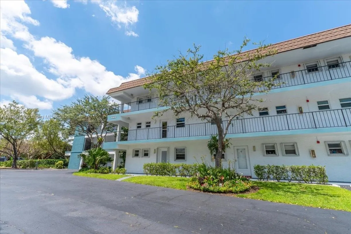 South Florida Real Estate | View 1501 S Ocean Blvd, 227 | Listing