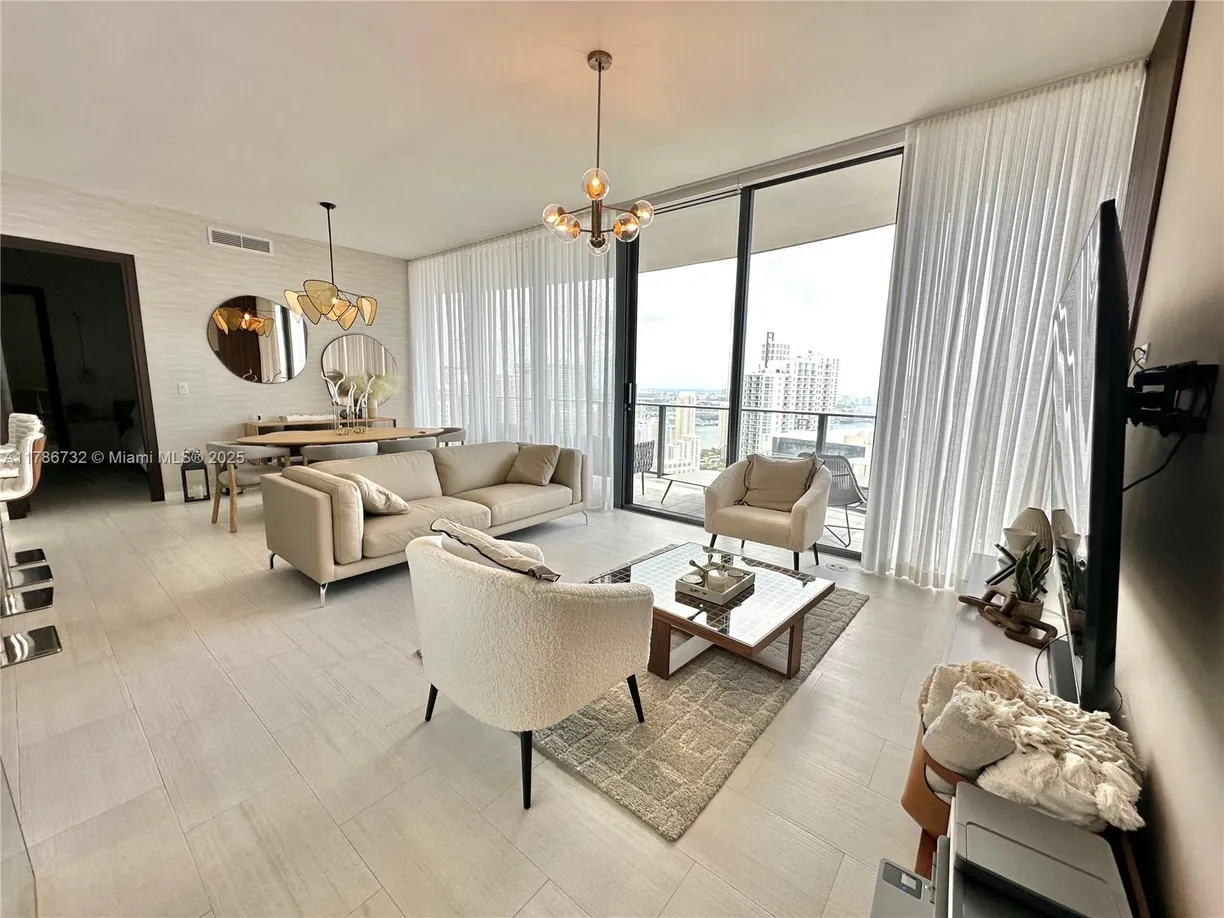 South Florida Real Estate | View 1000 Brickell Plz, PH5305 | 2 Beds, 2 Baths