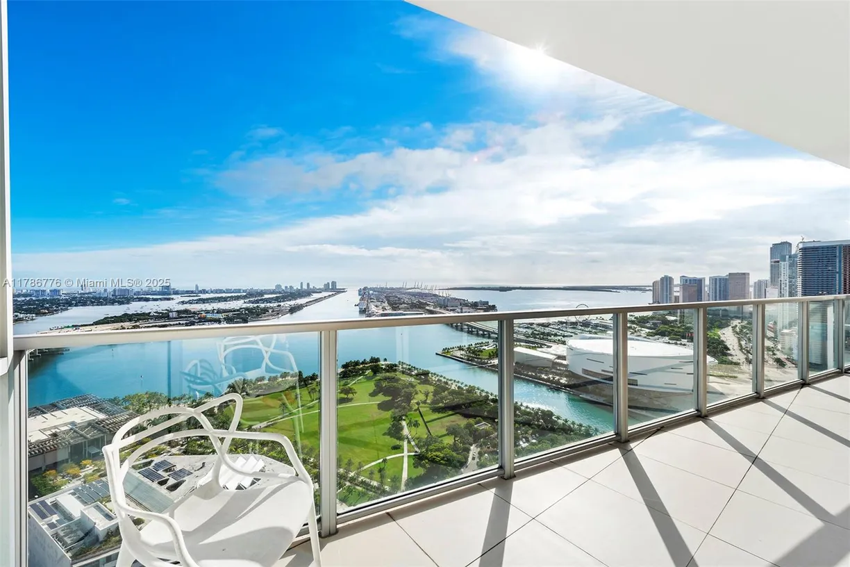 South Florida Real Estate | View 1100 Biscayne Blvd, 3904 | 2 Beds, 2 Baths