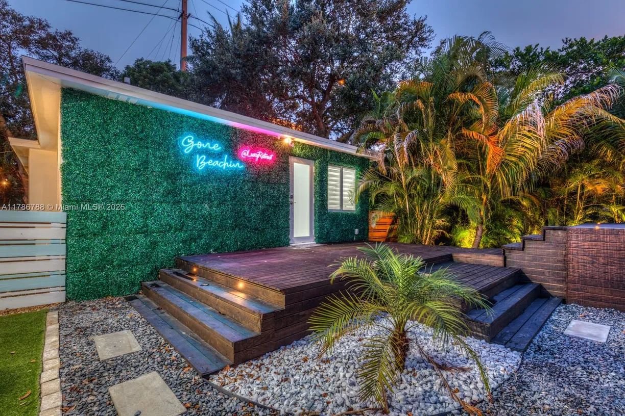 South Florida Real Estate | View 1960 Riverside Dr | 4 Beds, 3 Baths