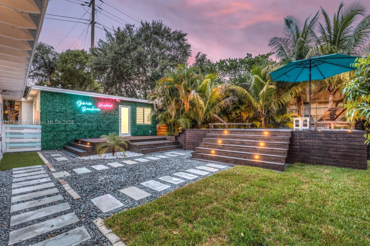 South Florida Real Estate | View 1960 Riverside Dr | Listing