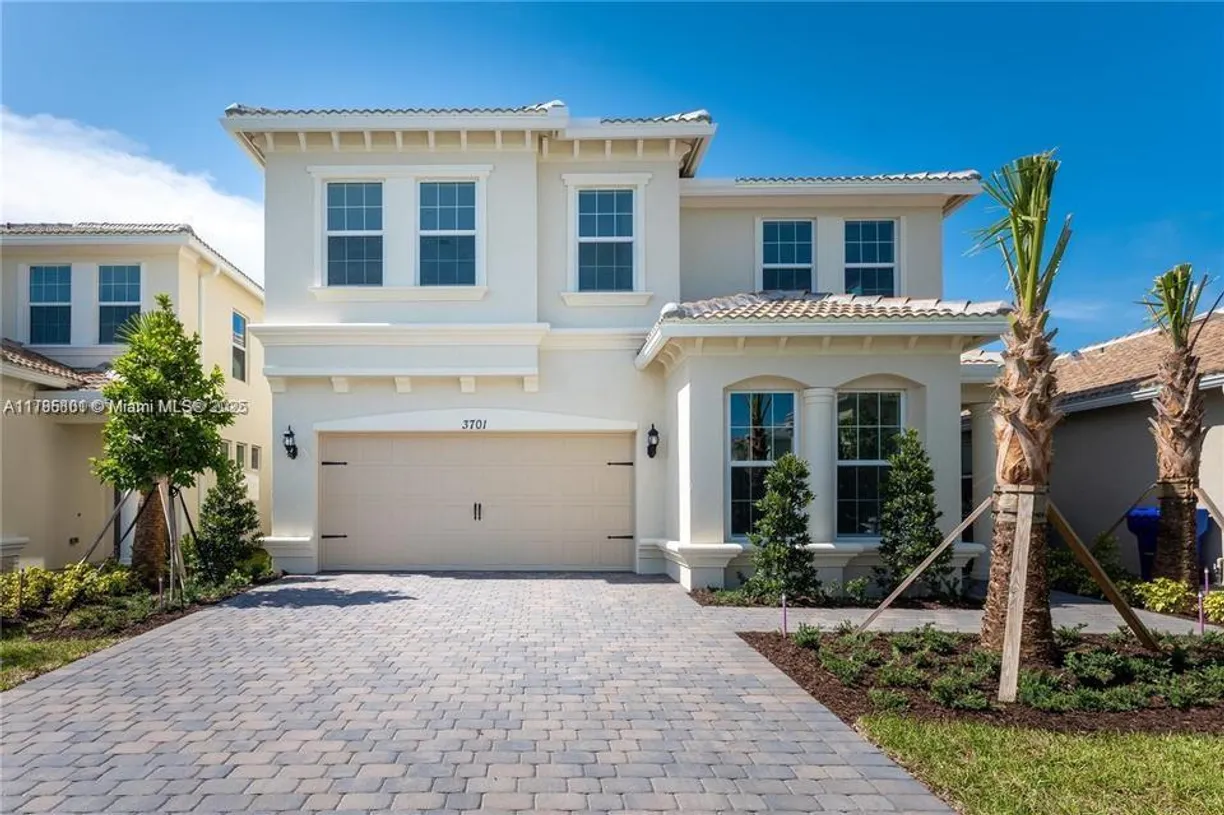 South Florida Real Estate | View 3701 Greenway Dr, 3701 | 5 Beds, 3 Baths
