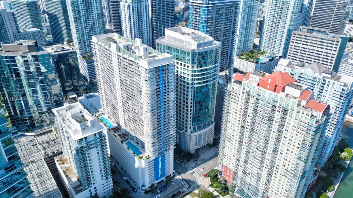 South Florida Real Estate | View 1200 Brickell Bay Drive, 3902 | Listing