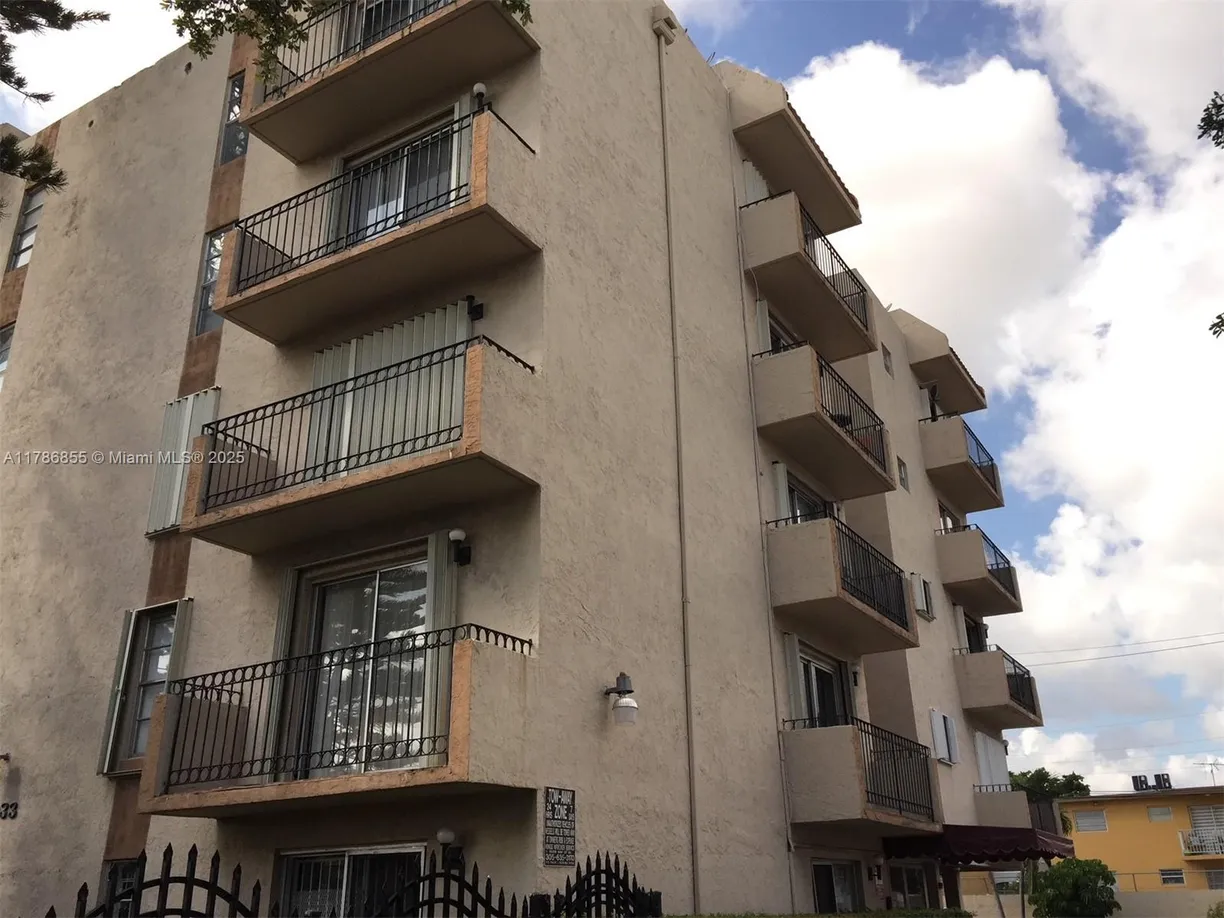 South Florida Real Estate | View 1933 SW 7 ST, 404 | 1 Bed, 1 Bath