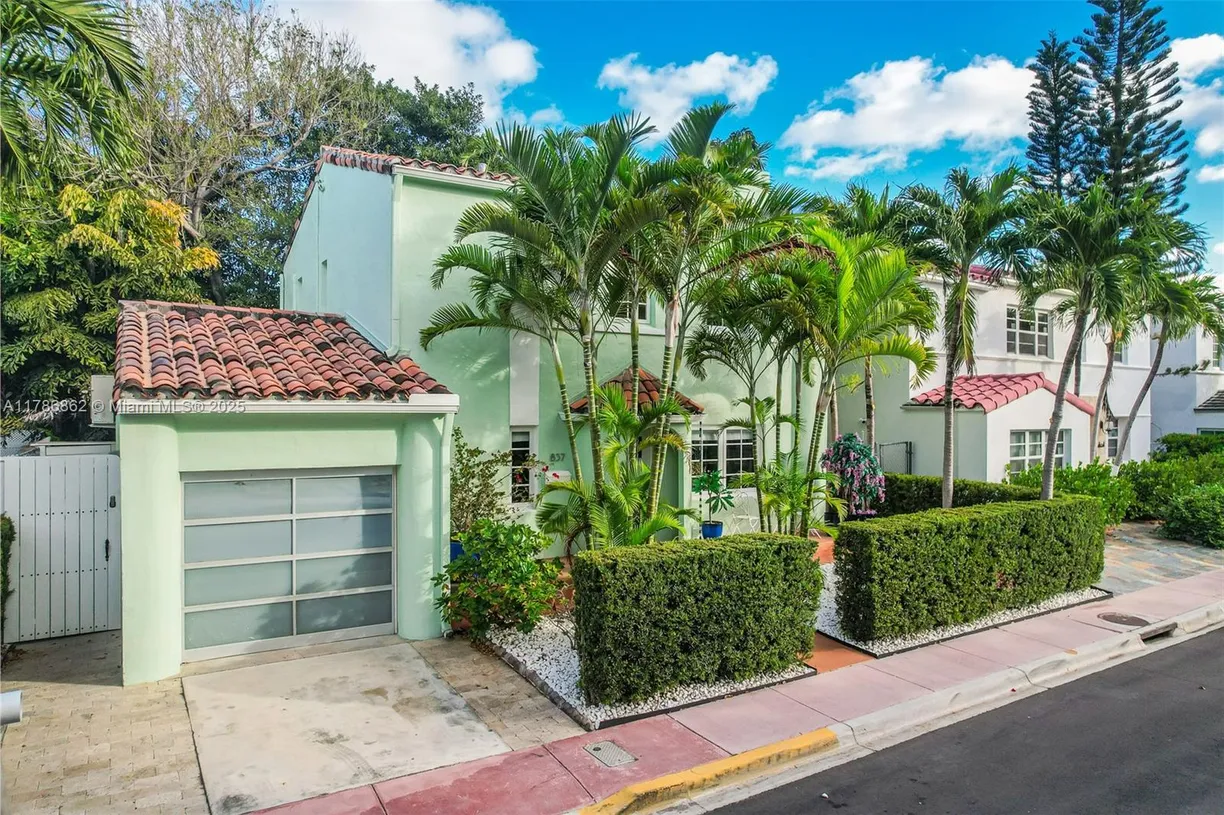 South Florida Real Estate | View 837 Espanola Way | Listing