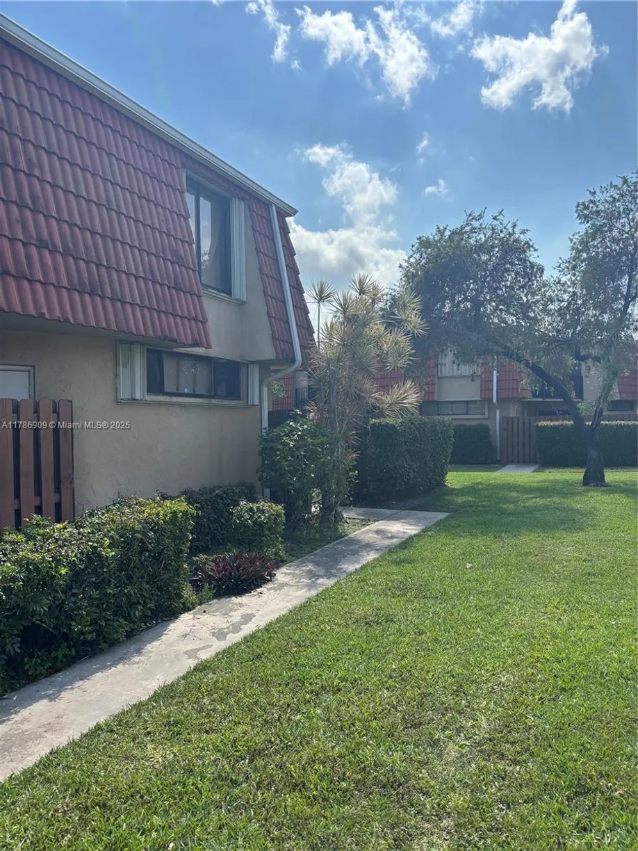 South Florida Real Estate | View 8353 Trent Ct, A | Listing
