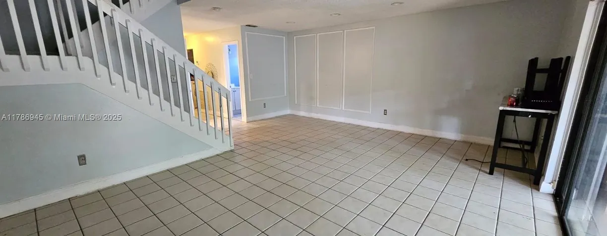 South Florida Real Estate | View 945 SW 8th St, 1 | Listing