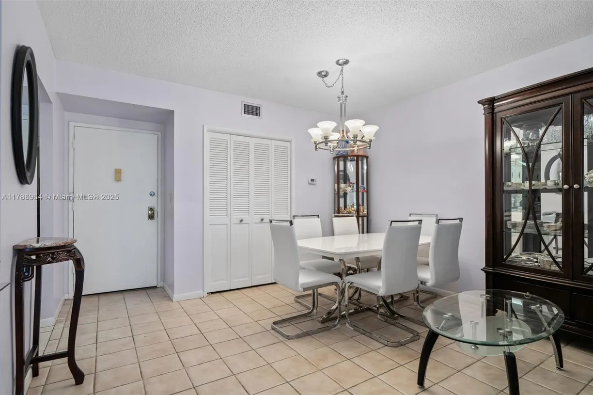 South Florida Real Estate | View 3800 Hillcrest Dr, 210 | 1 Bed, 1 Bath