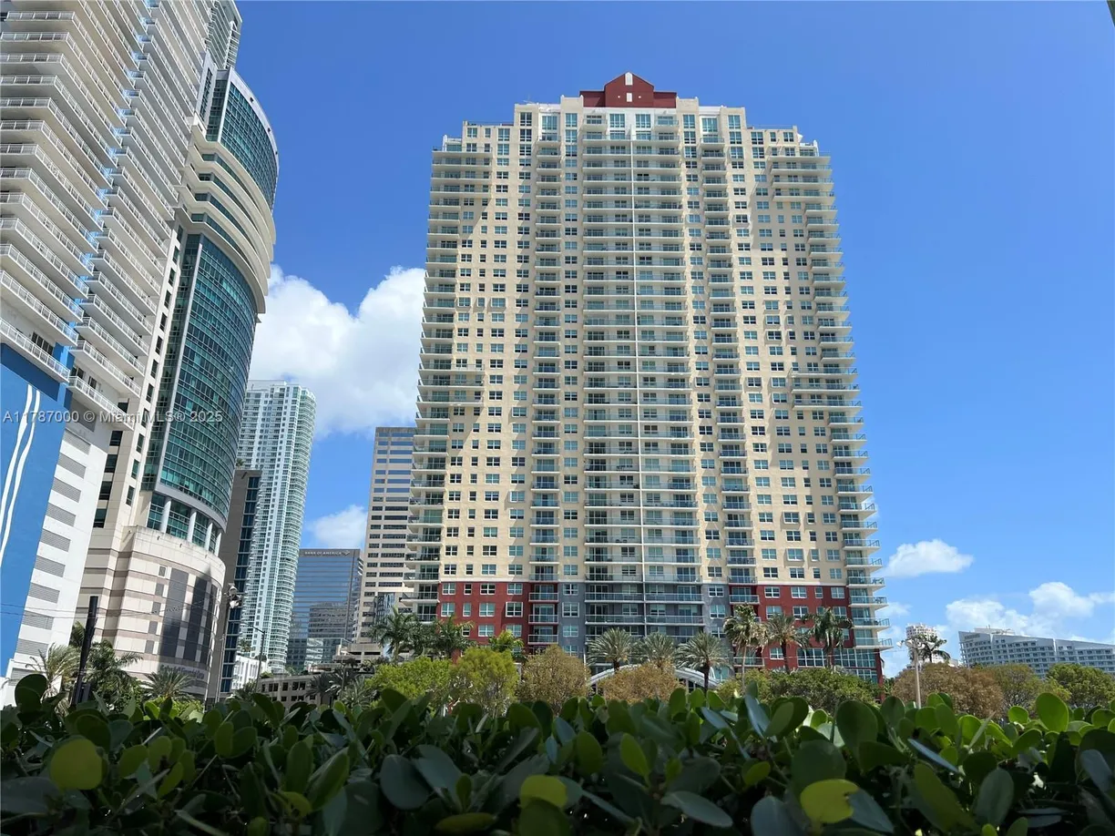 South Florida Real Estate | View 1155 Brickell Bay Dr, 2701 | 2 Beds, 2 Baths