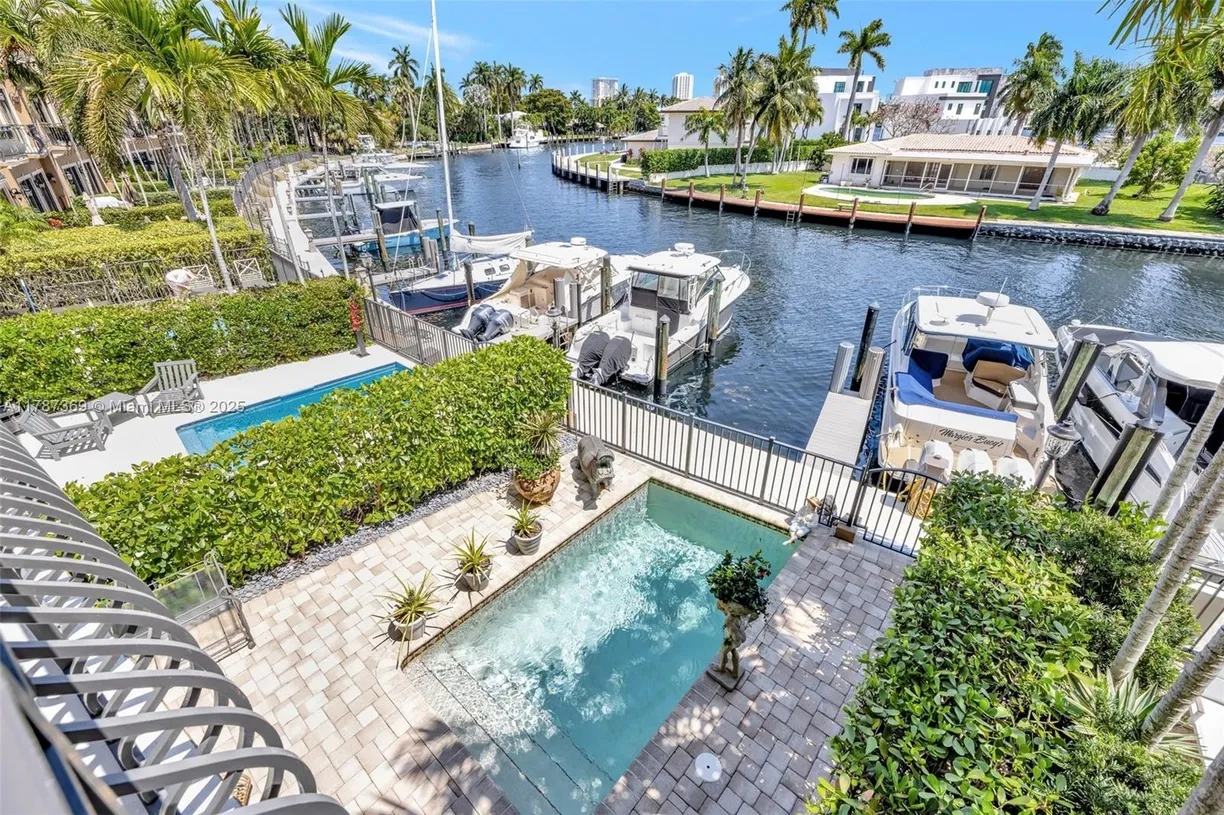South Florida Real Estate | View 2154 SE 7th St | Listing