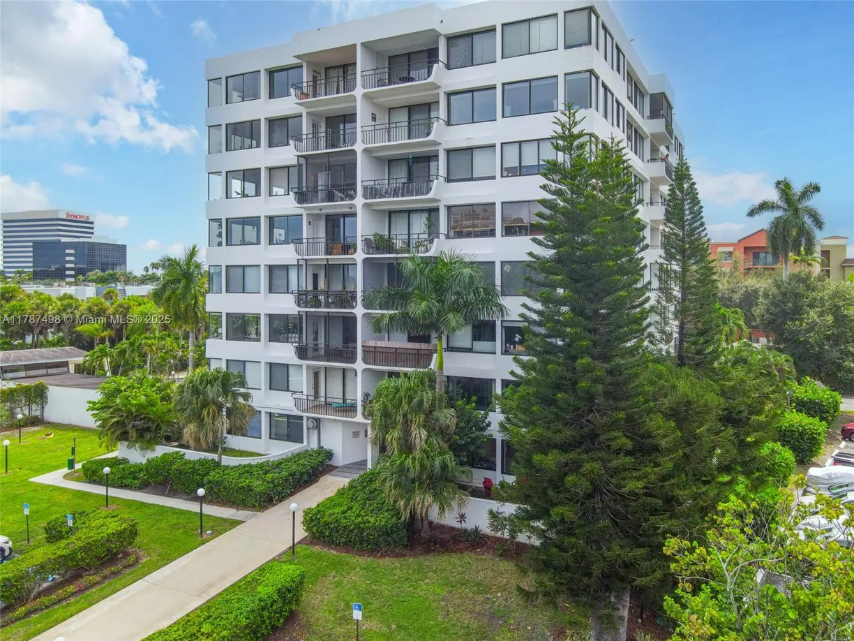 South Florida Real Estate | View 1500 Presidential Way, 505 | Listing
