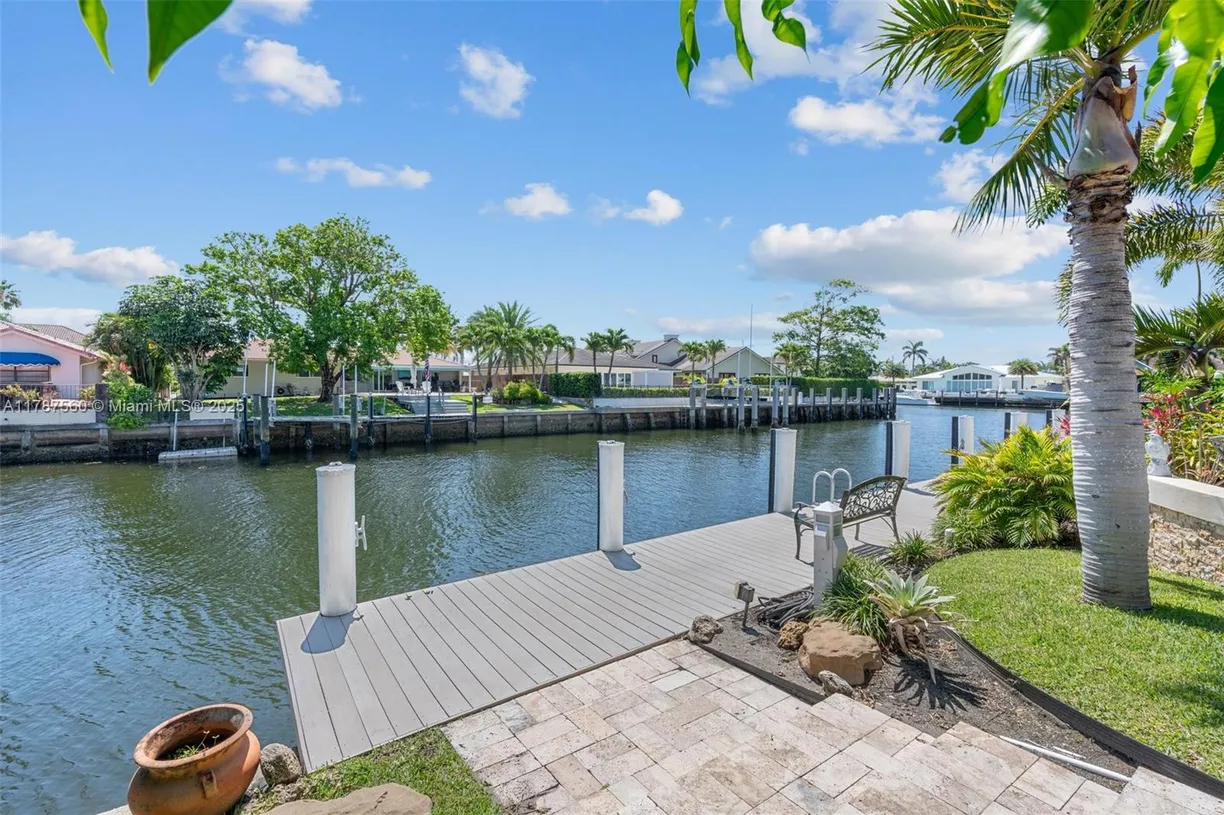 South Florida Real Estate | View 1146 SE 14th Ter | Listing