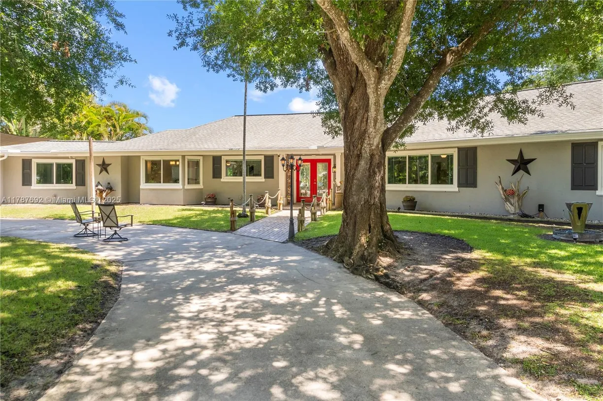 South Florida Real Estate | View 886 44th Ct | 4 Beds, 3 Baths