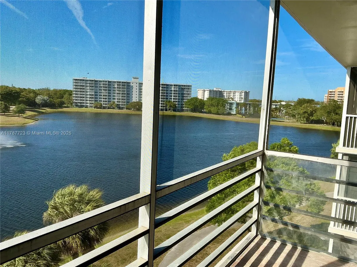 South Florida Real Estate | View 2801 N Palm Aire Dr, 605 | 1 Bed, 1 Bath
