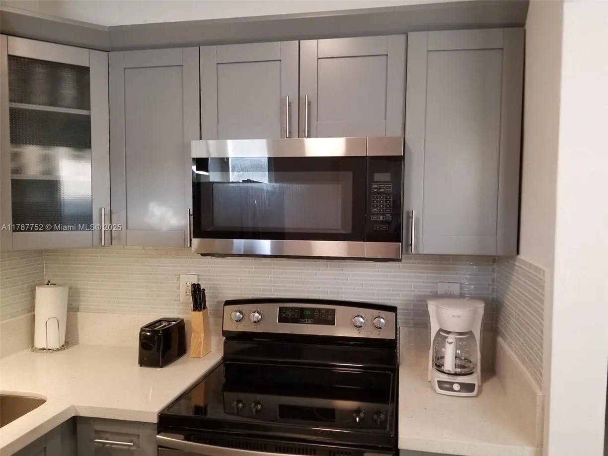 South Florida Real Estate | View 2015 Funston St, XX | Listing