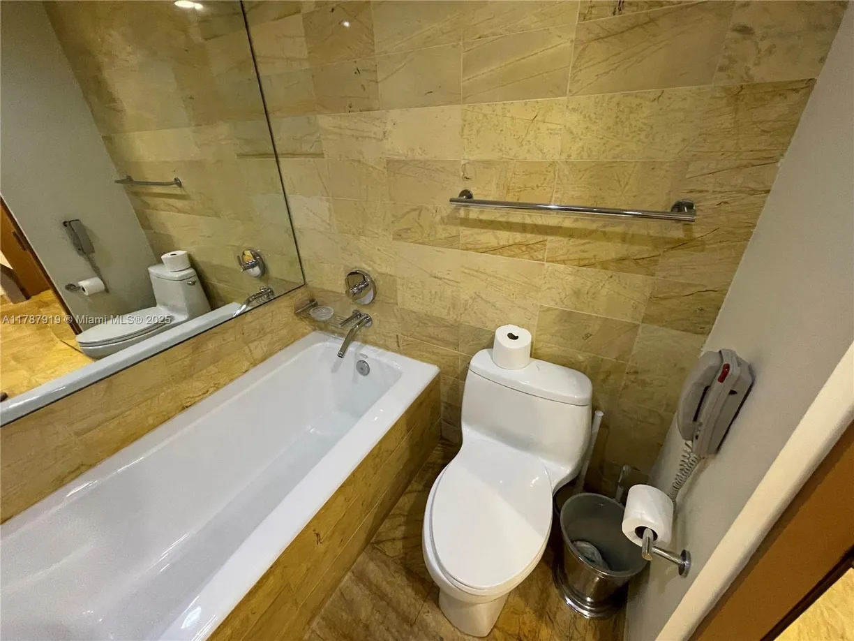 South Florida Real Estate | View 1395 Brickell Ave, 3211 | Listing
