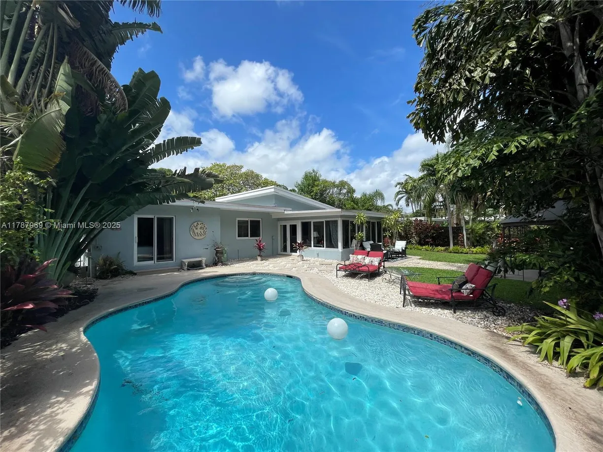 South Florida Real Estate | View 2808 NE 16th Ave | Listing