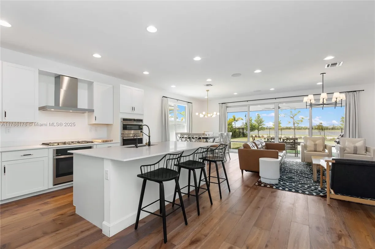 South Florida Real Estate | View  | 4 Beds, 3 Baths